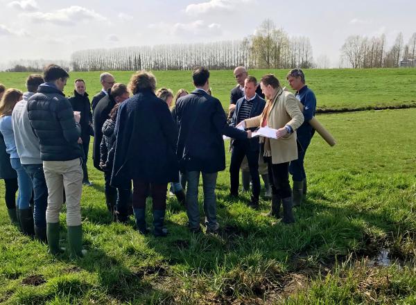 groep-bij-een-opbarsting-in-polder-middelburg2